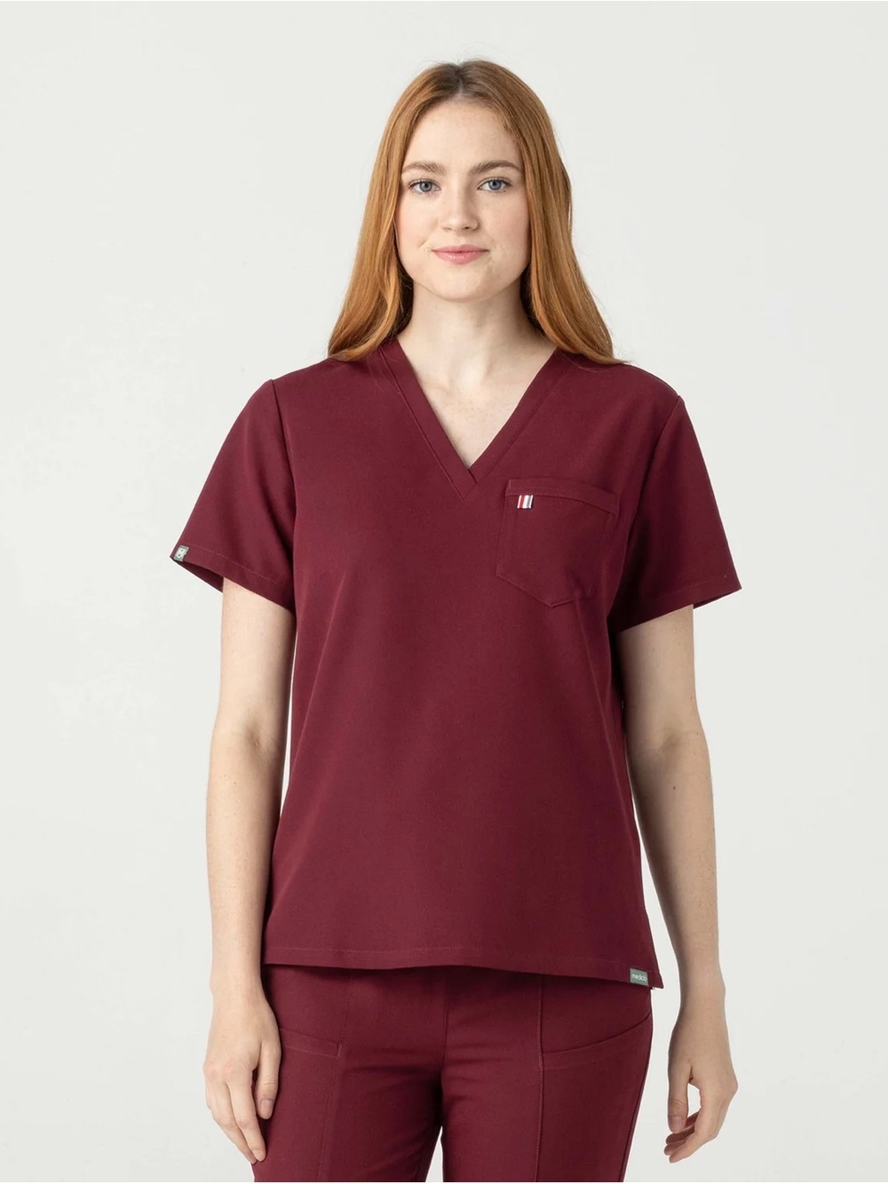 MEDICLO V-Neck Scrub Top in Burgundy